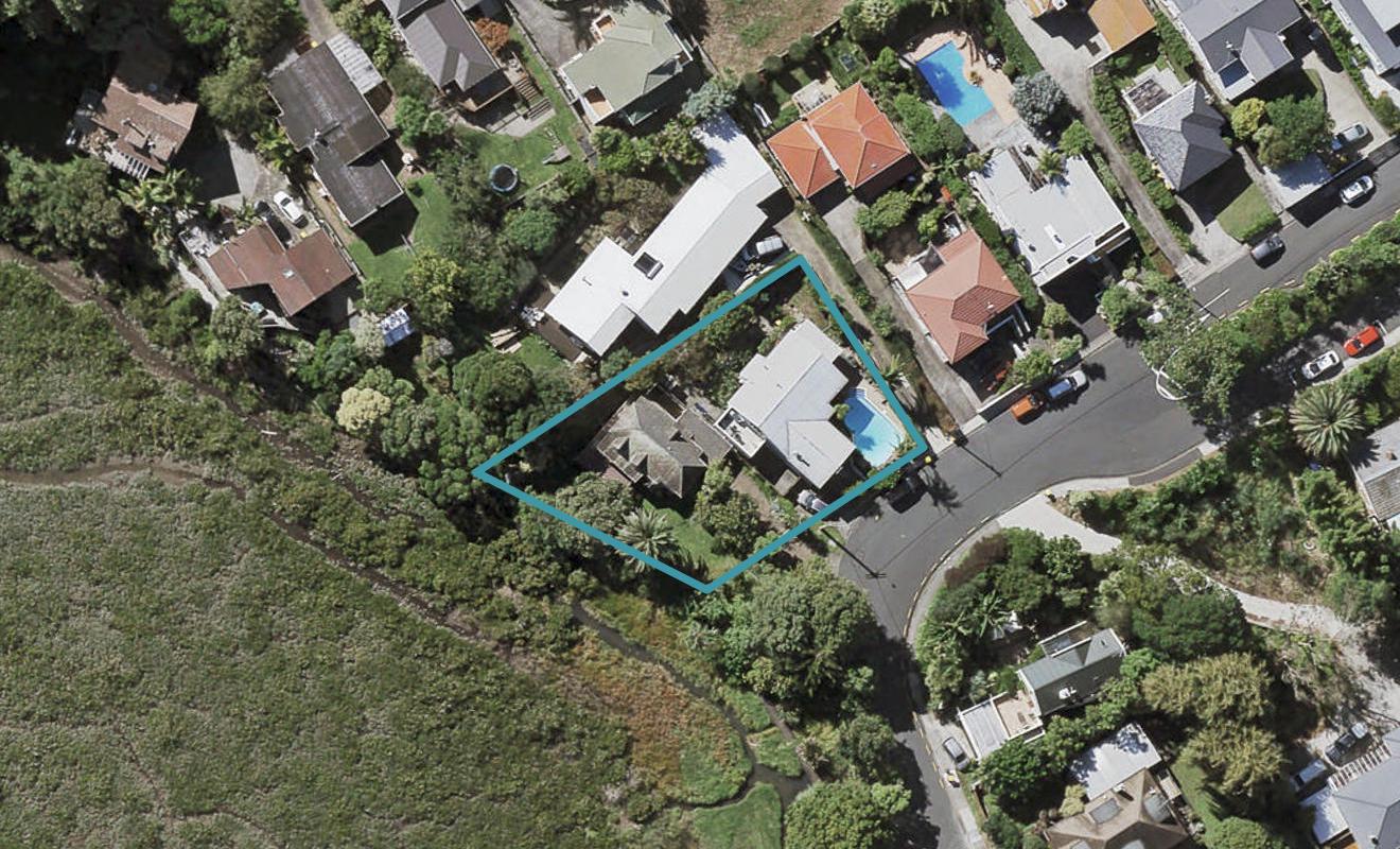 2/37 Harley Road, Takapuna, Auckland - Carousel 1