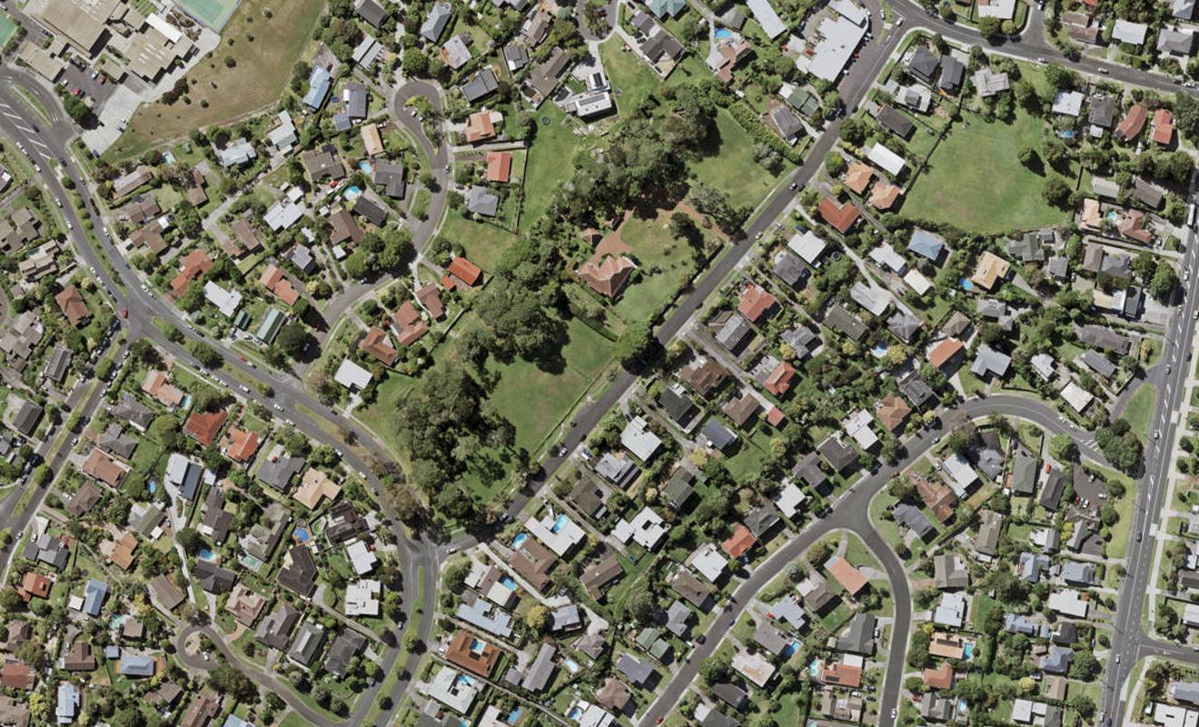 37 Grenada Avenue, Forrest Hill, Auckland - Carousel 1