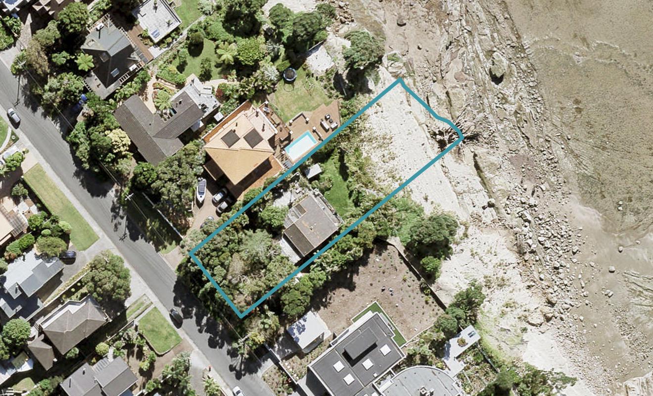 12 Cliff Road, Torbay, Auckland - Carousel 1