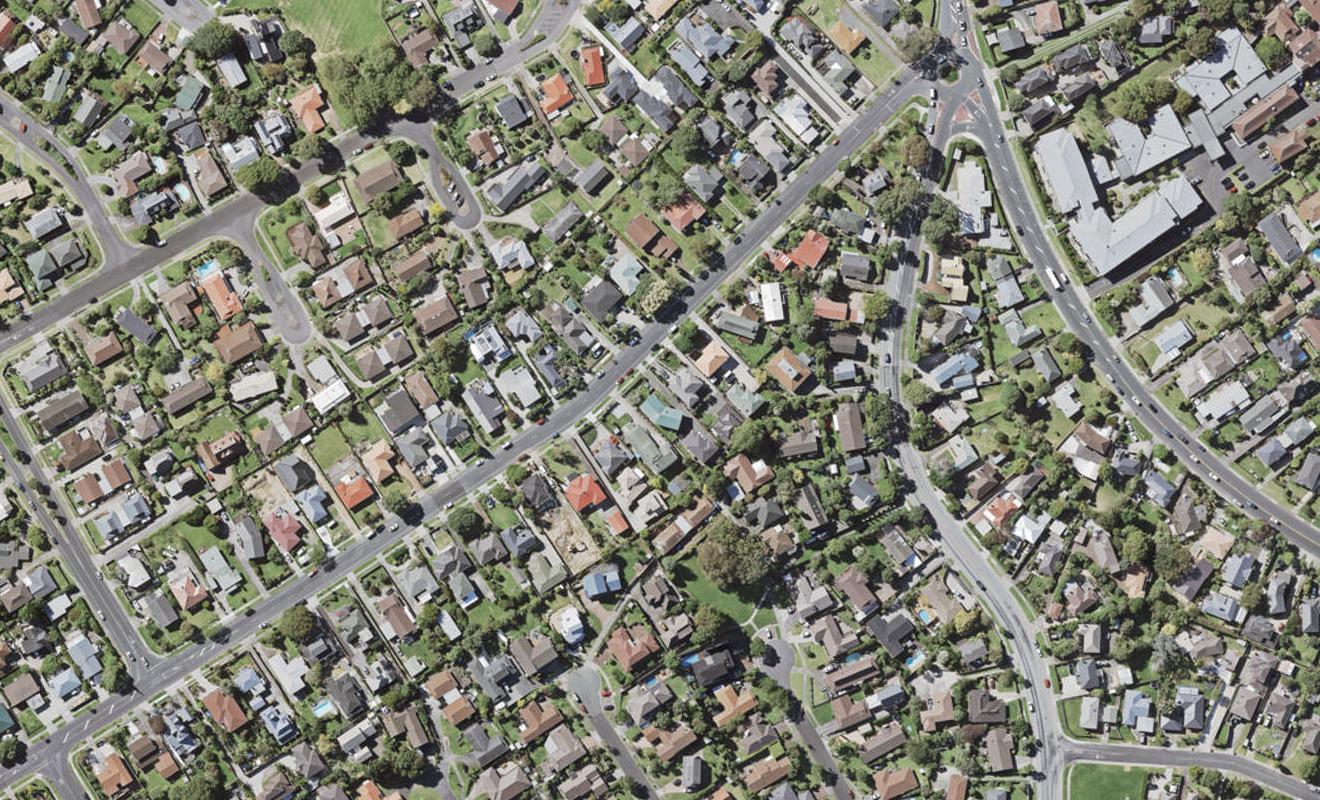 2/16 Bradbury Road, Highland Park, Auckland - Carousel 1