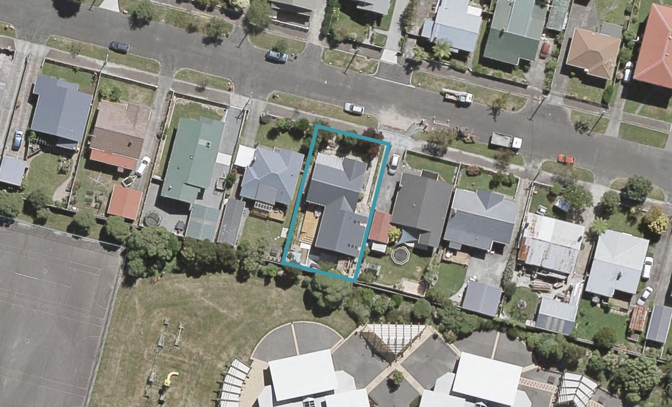 22 Hume Street, Alicetown, Lower Hutt - Carousel 1