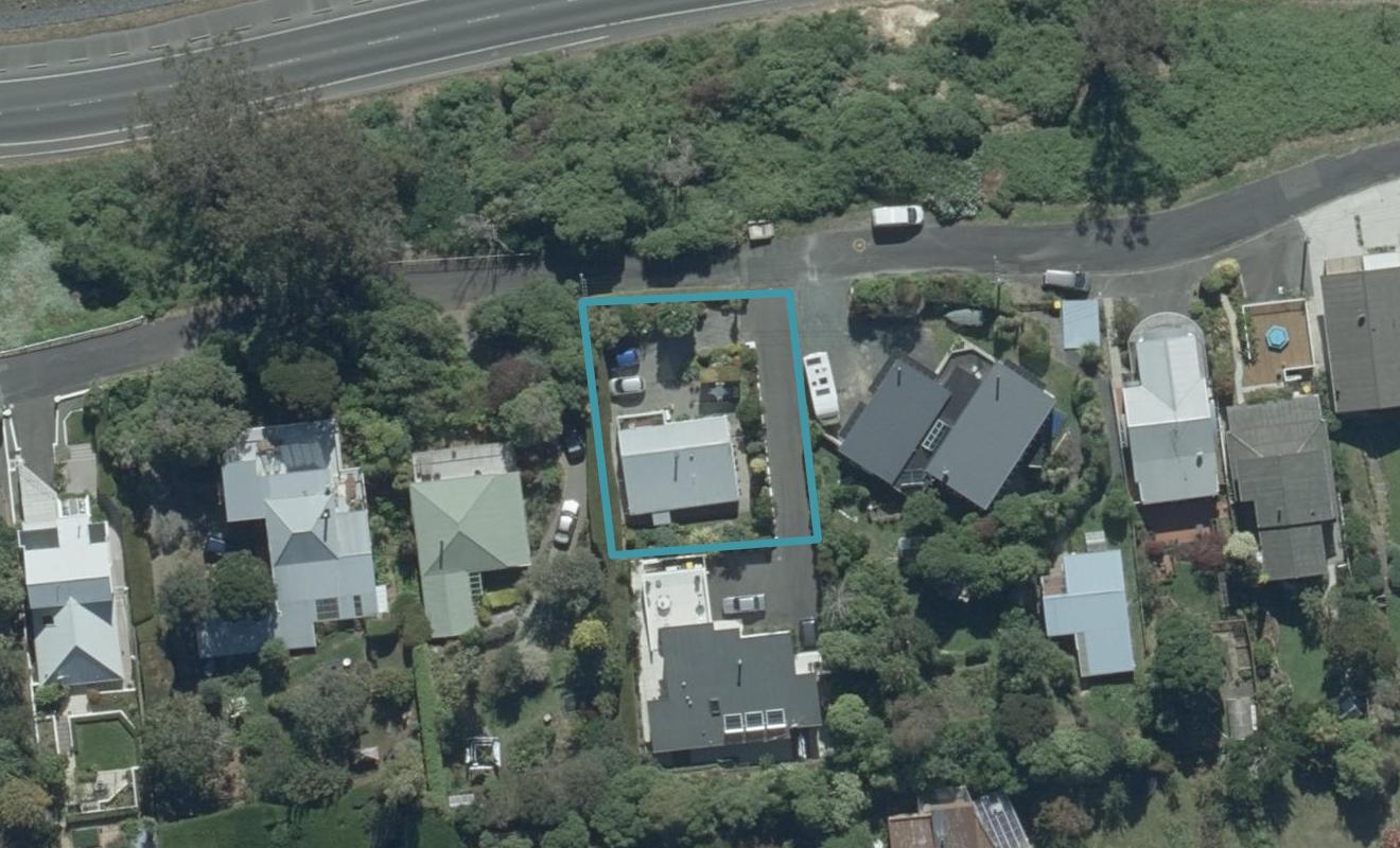37 Marine Parade, Macandrew Bay, Dunedin - Carousel 1