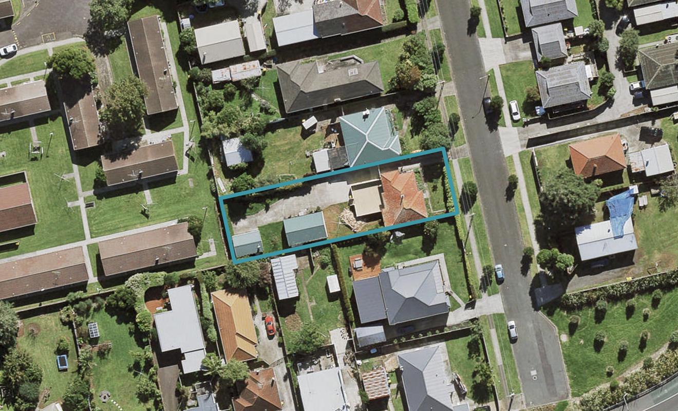 17 Crawford Avenue, Mangere Bridge, Auckland - Carousel 1
