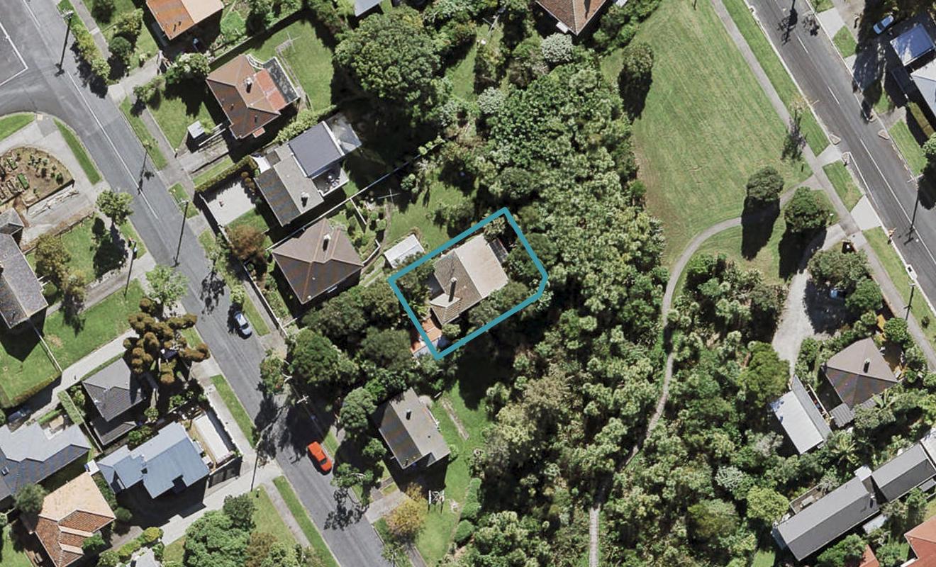 73A Walmer Road, Point Chevalier, Auckland - Carousel 1