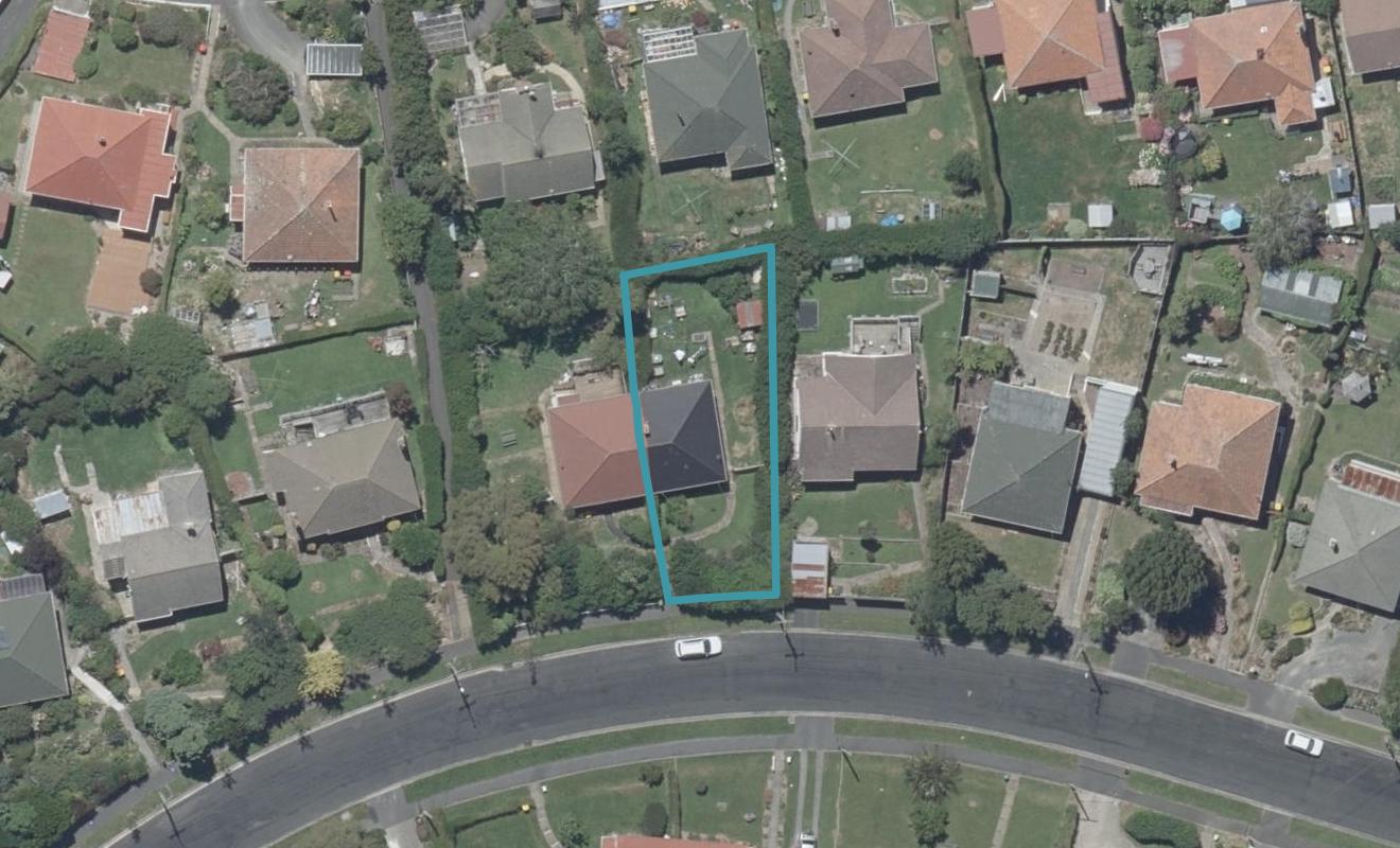 19 Forresbank Avenue, Wakari, Dunedin - Carousel 1