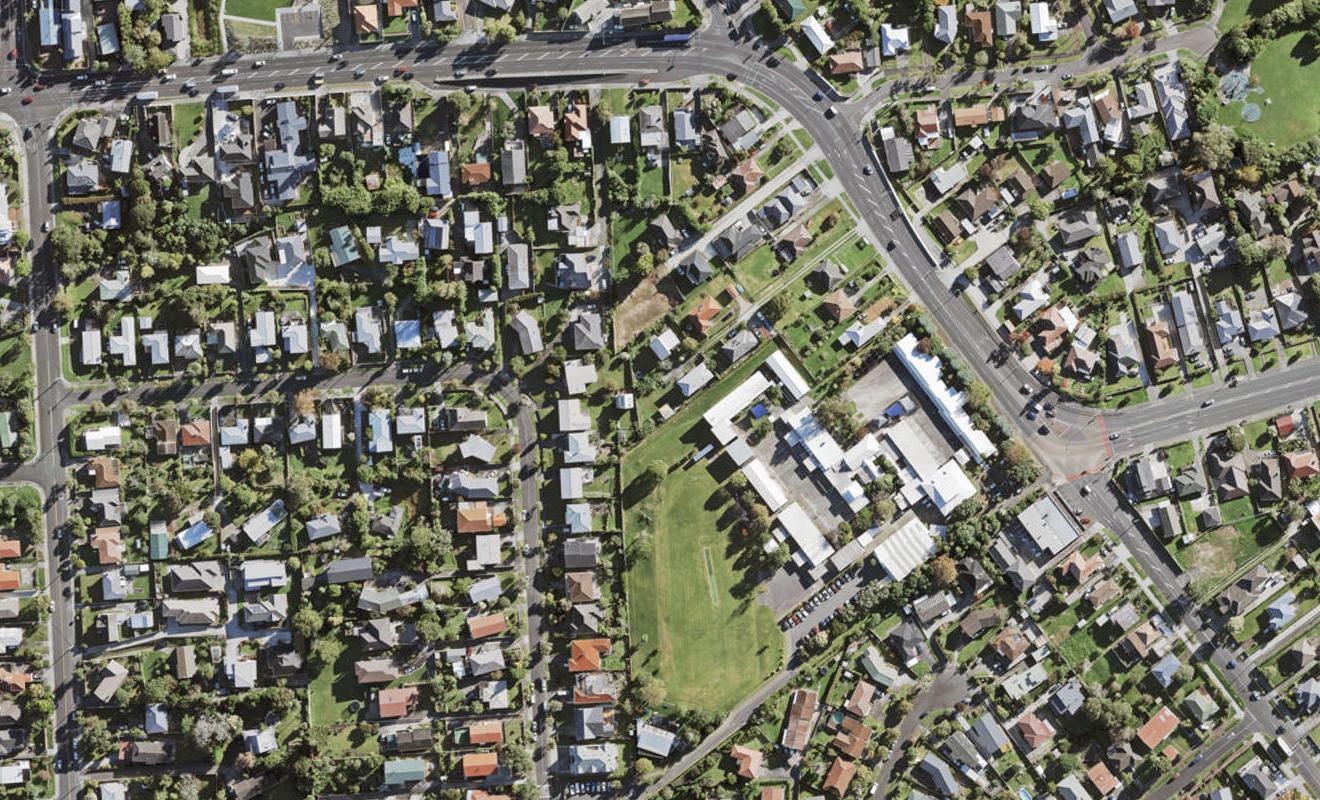 15 Manawaroa Lane, New Windsor, Auckland - Carousel 1