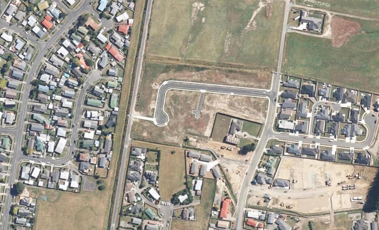 4 Te Ara O Pukeko, Wainuiomata, Lower Hutt - Carousel 1