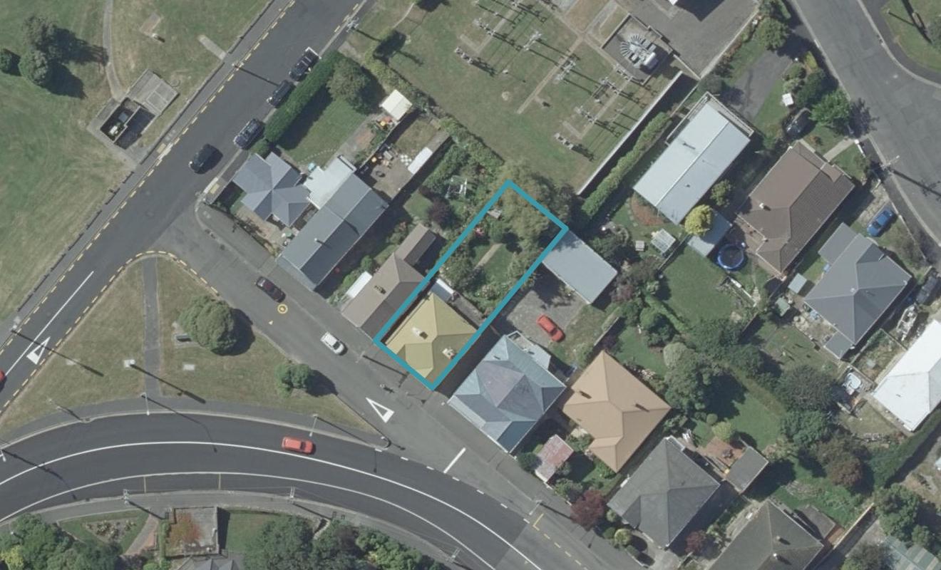 9 Silverton Street, Andersons Bay, Dunedin - Carousel 1