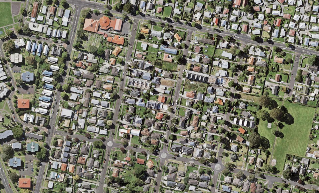 15C Holland Avenue, Point England, Auckland - Carousel 1