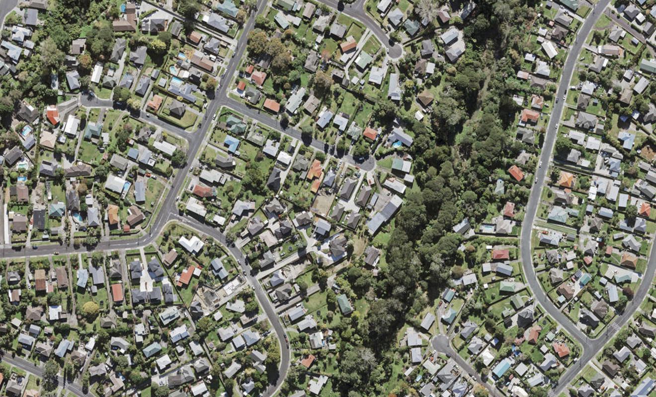 9A Valron Road, Te Atatu South, Auckland - Carousel 1