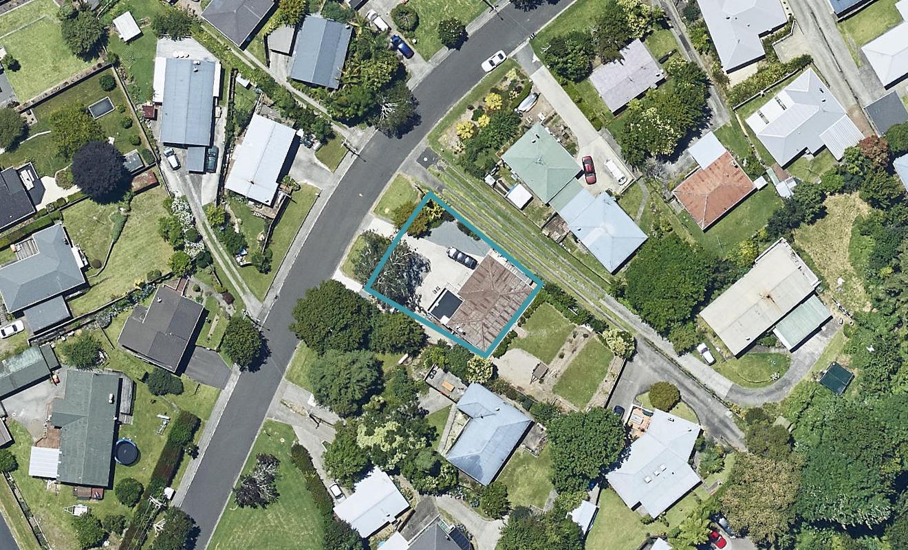 14B Wellesley Grove, Gate Pa, Tauranga - Carousel 1