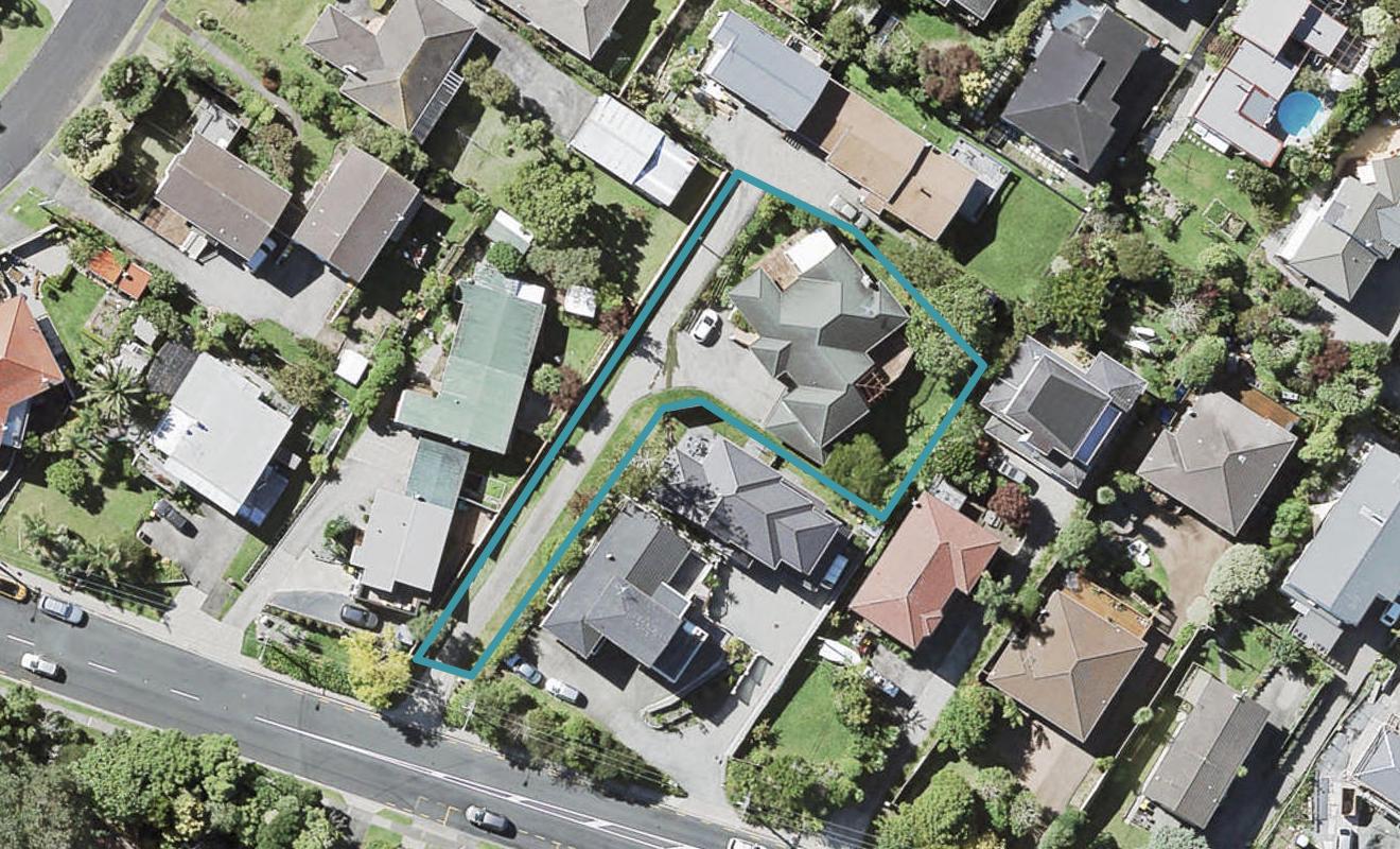 465 Beach Road, Murrays Bay, Auckland - Carousel 1