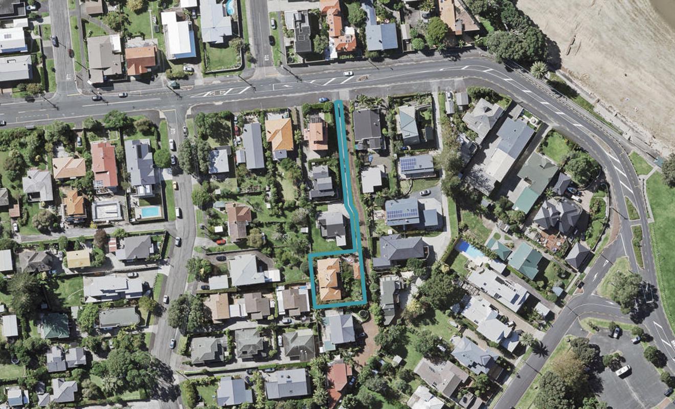 19A Old Lake Road, Narrow Neck, Auckland - Carousel 1