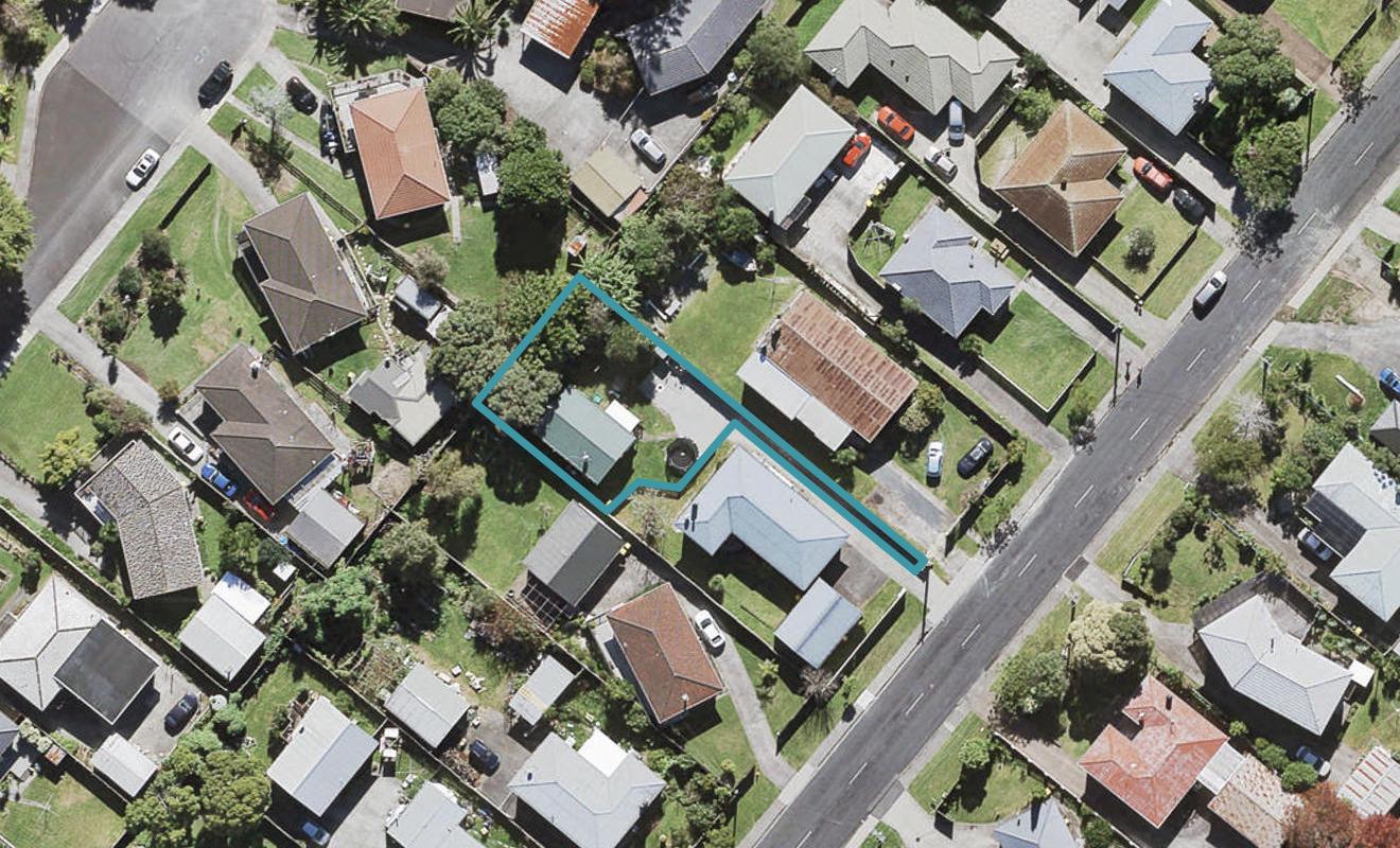1/69 Farquhar Road, Glendene, Auckland - Carousel 1