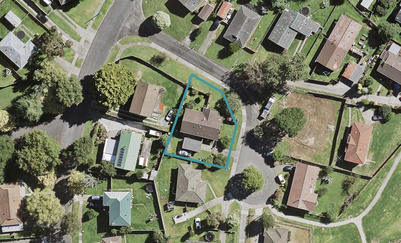 15 Igloo Place, Red Hill, Papakura - Carousel 1