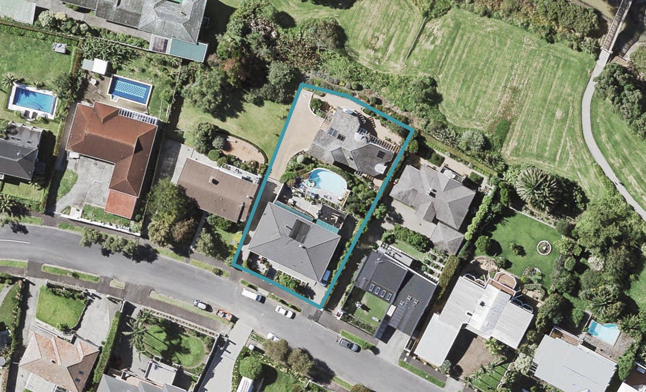 10 Vista Crescent, Glendowie, Auckland - Carousel 1