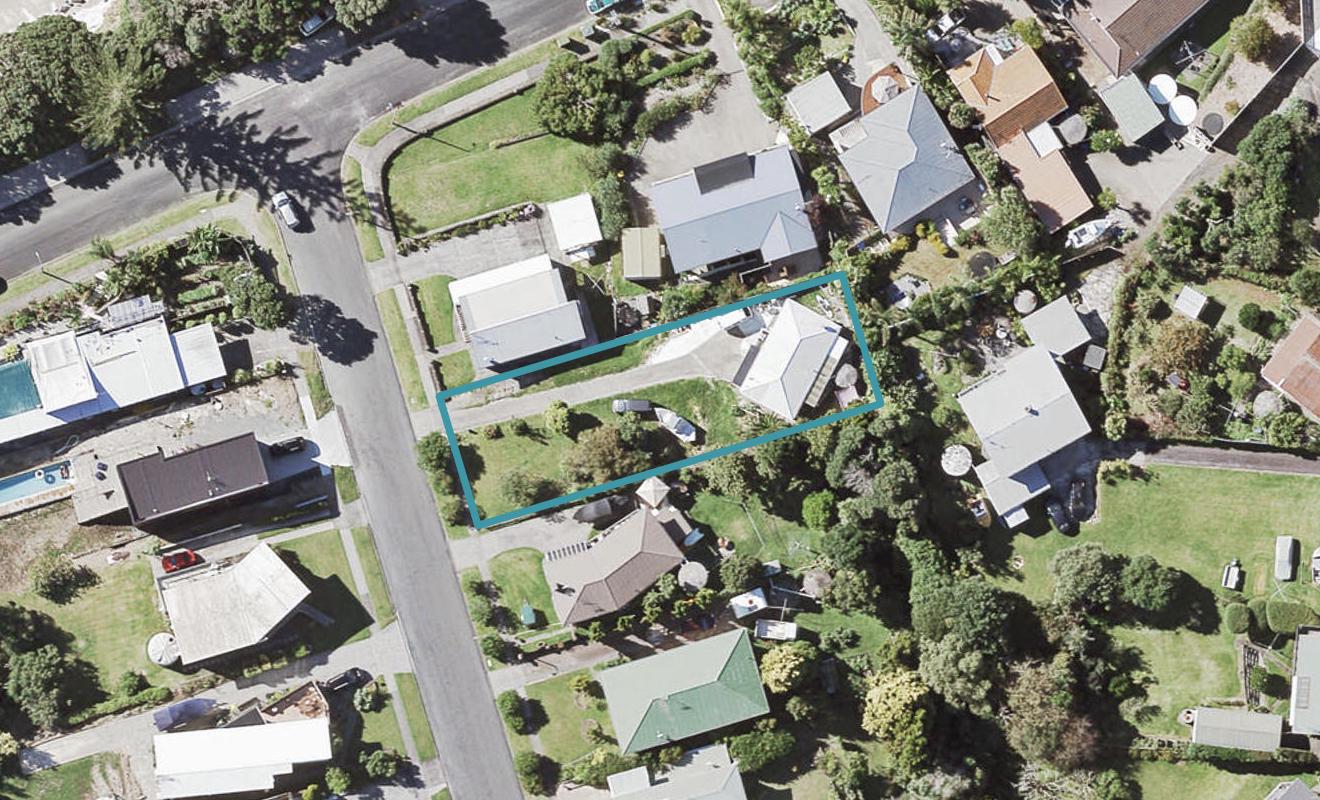 17 Alexander Avenue, Maraetai, Auckland - Carousel 1