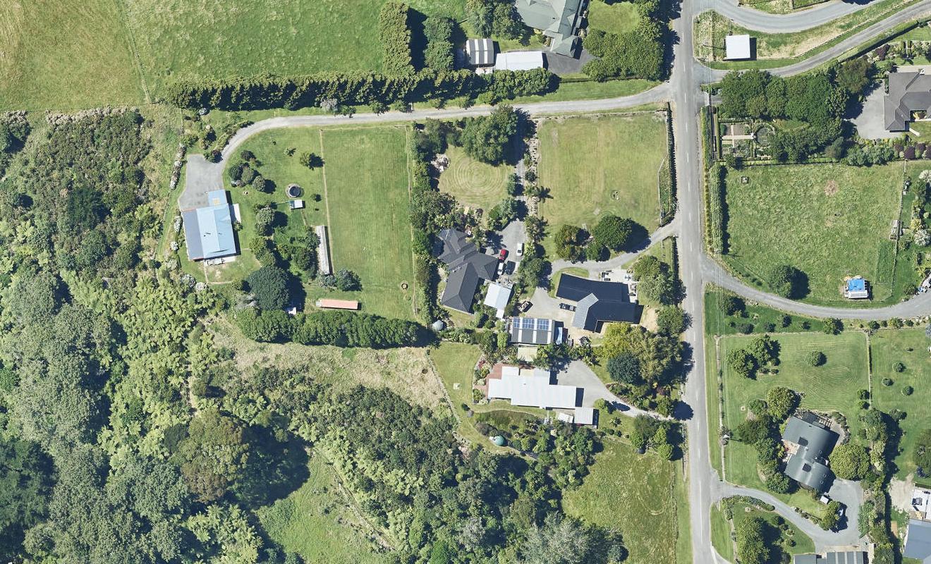 72A Gasson Lane, Pyes Pa, Tauranga - Carousel 1