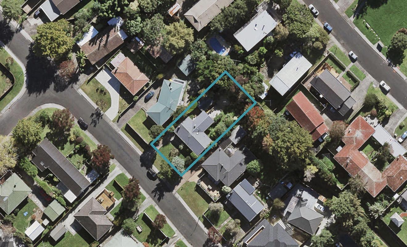 25 Lynden Avenue, Hillcrest, Auckland - Carousel 1
