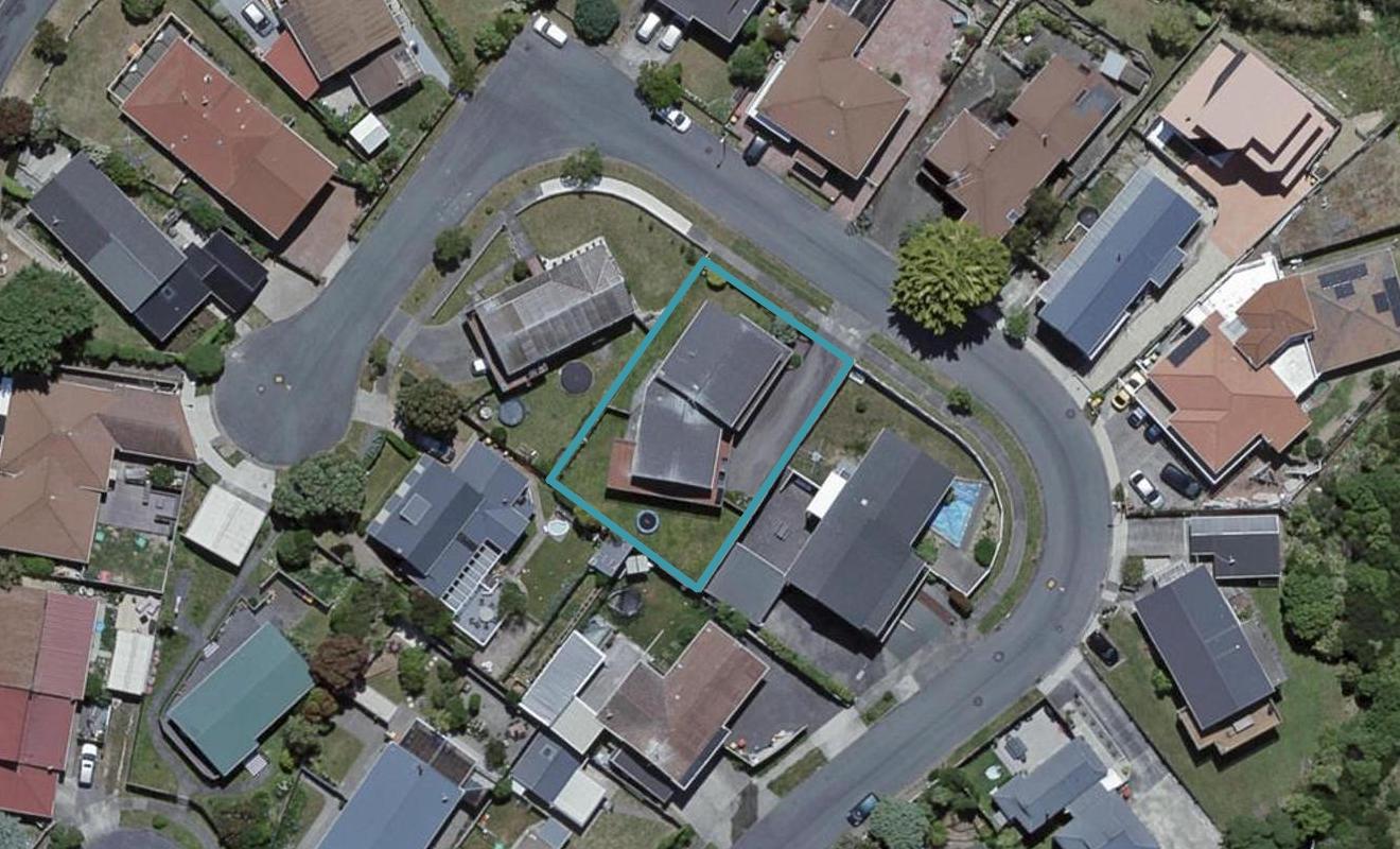 11 Arahanga Grove, Maupuia, Wellington - Carousel 1