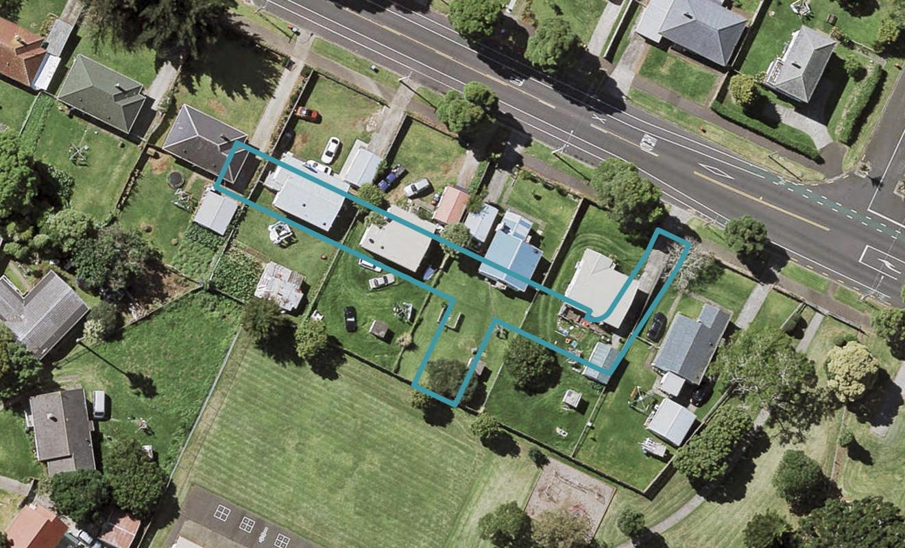 15 Leiite Setefano Way, Point England, Auckland - Carousel 1