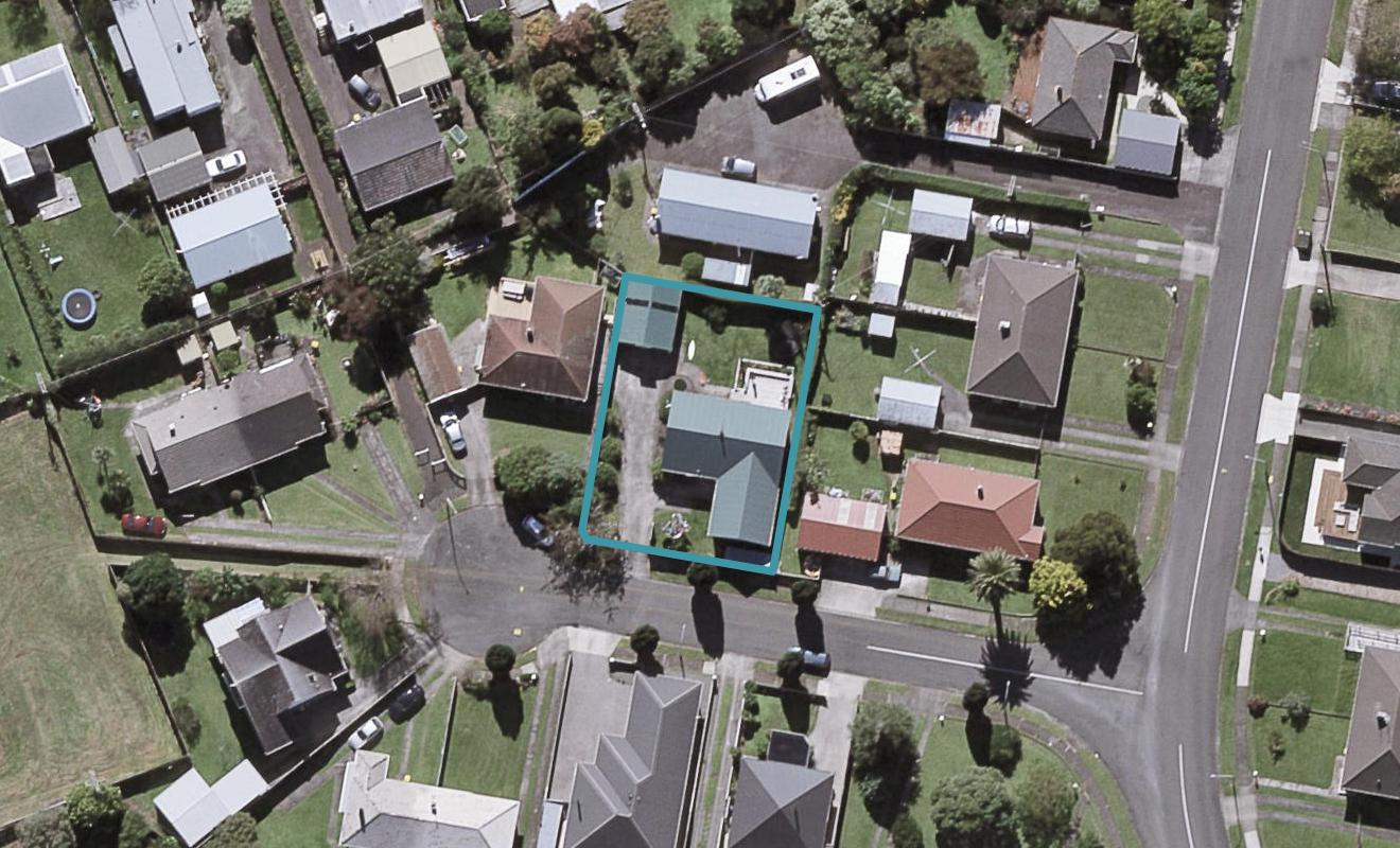 4 Clovelly Street, Brooklands, New Plymouth - Carousel 1