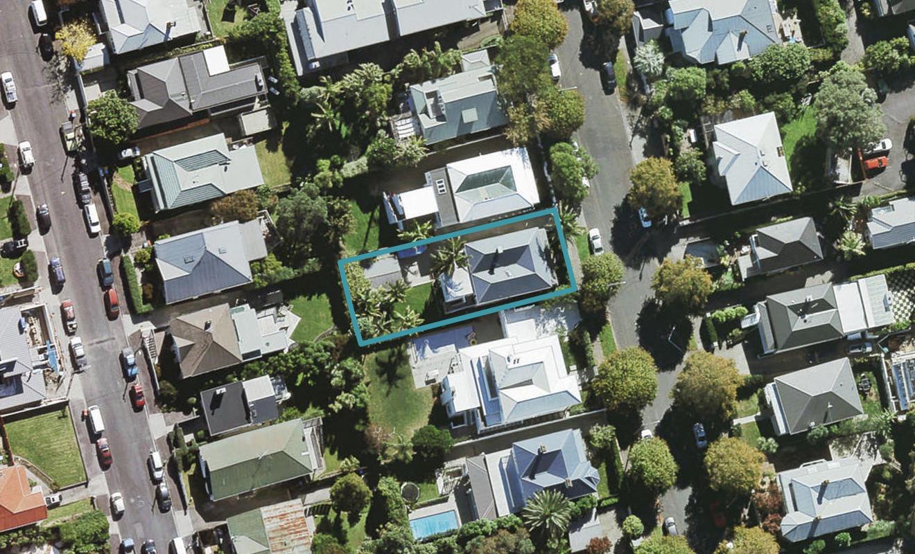 32 Sentinel Road, Herne Bay, Auckland - Carousel 1
