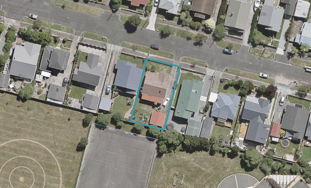 16 Hume Street, Alicetown, Lower Hutt - Carousel 1