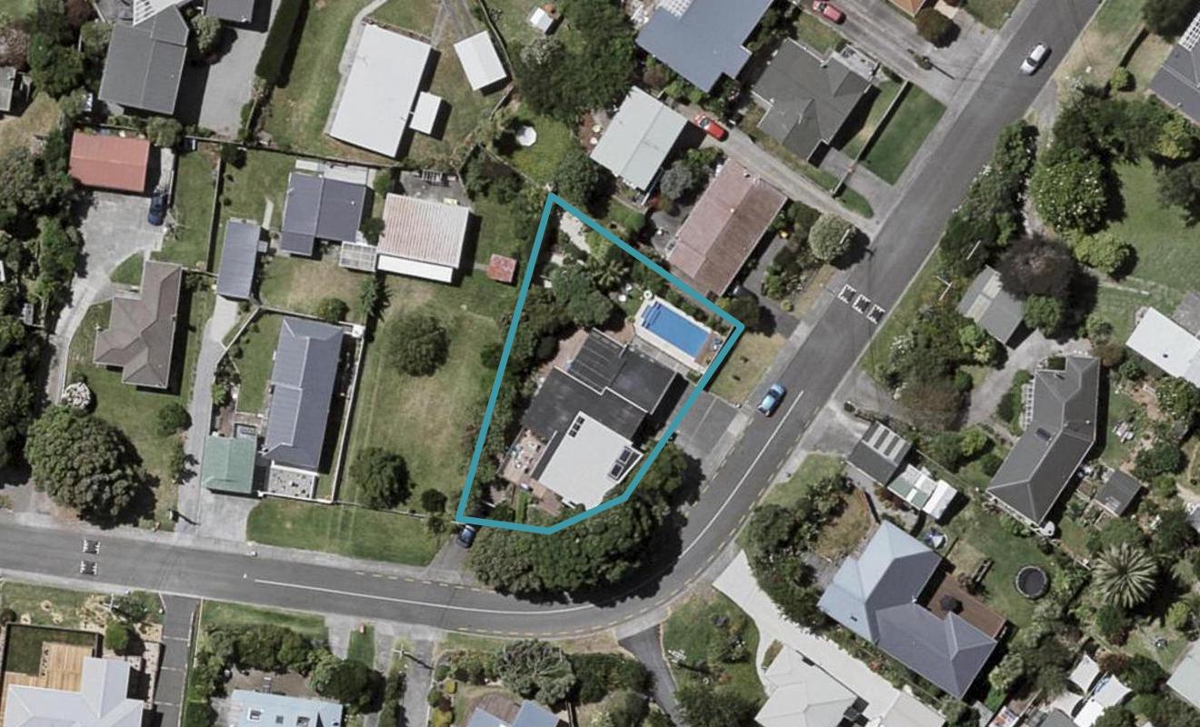 72 Bluegum Road, Paraparaumu Beach, Paraparaumu - Carousel 1