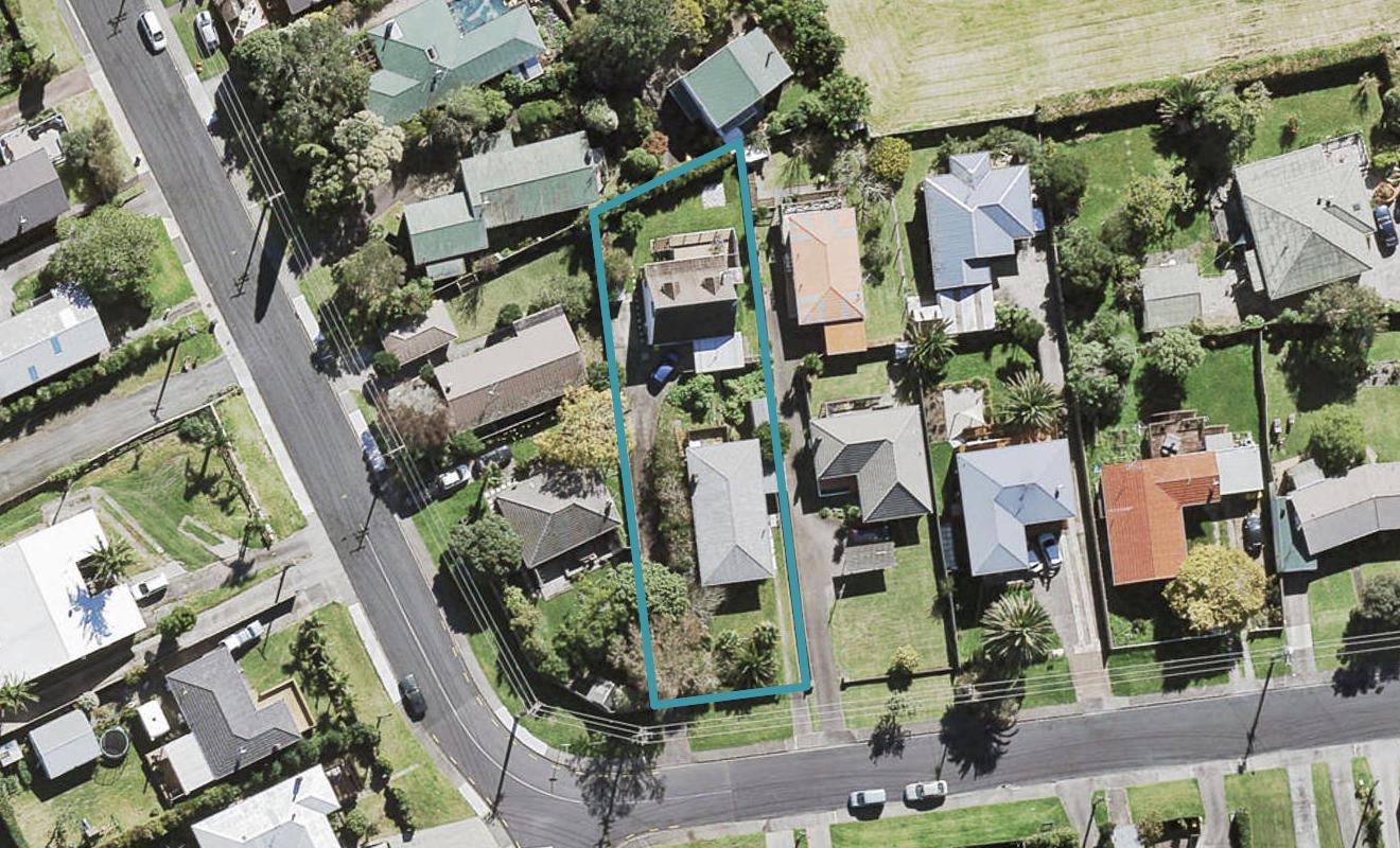 1/17 Tiri Tiri Road, Birkdale, Auckland - Carousel 1