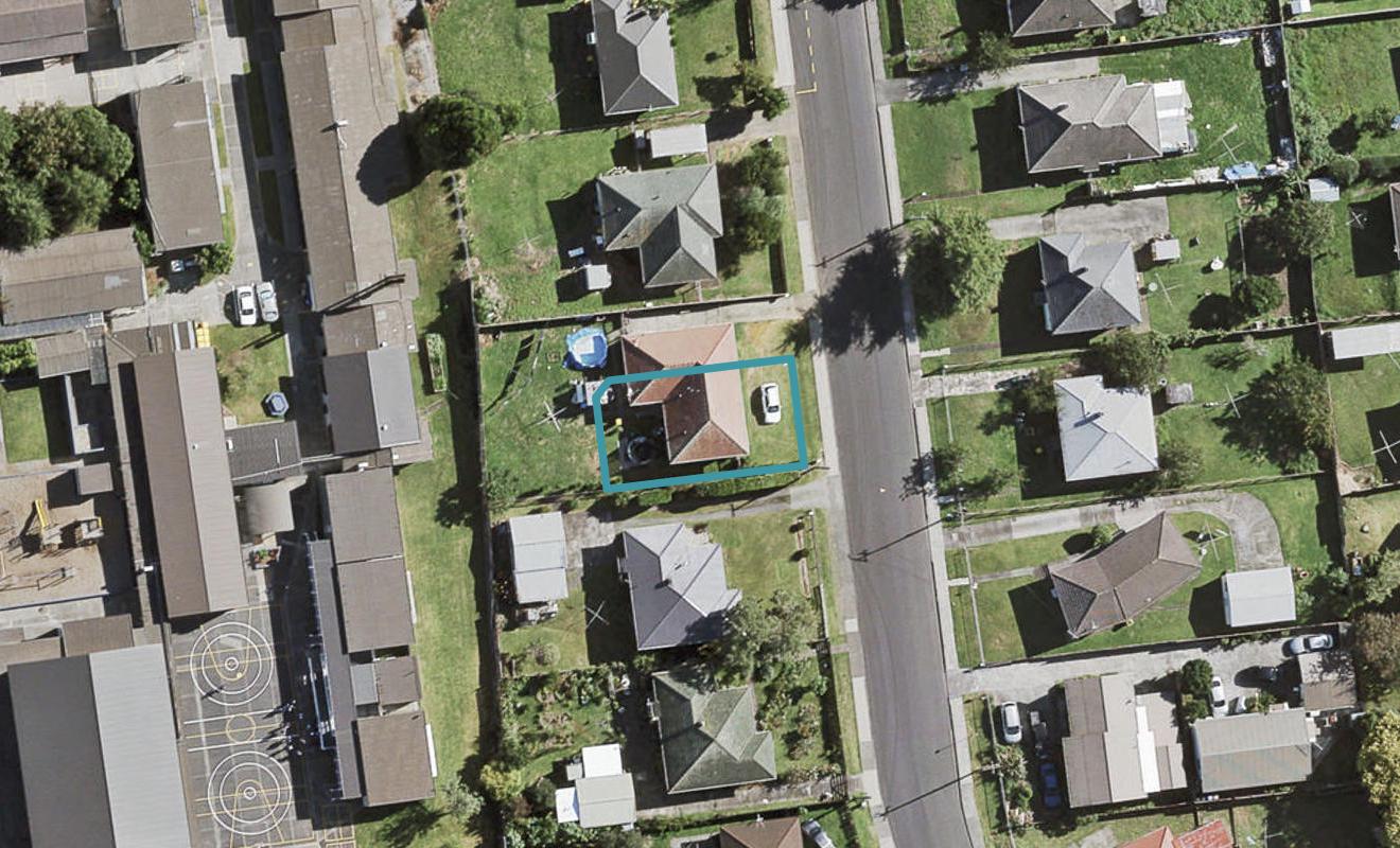 19 Edinburgh Avenue, Rosehill, Papakura - Carousel 1