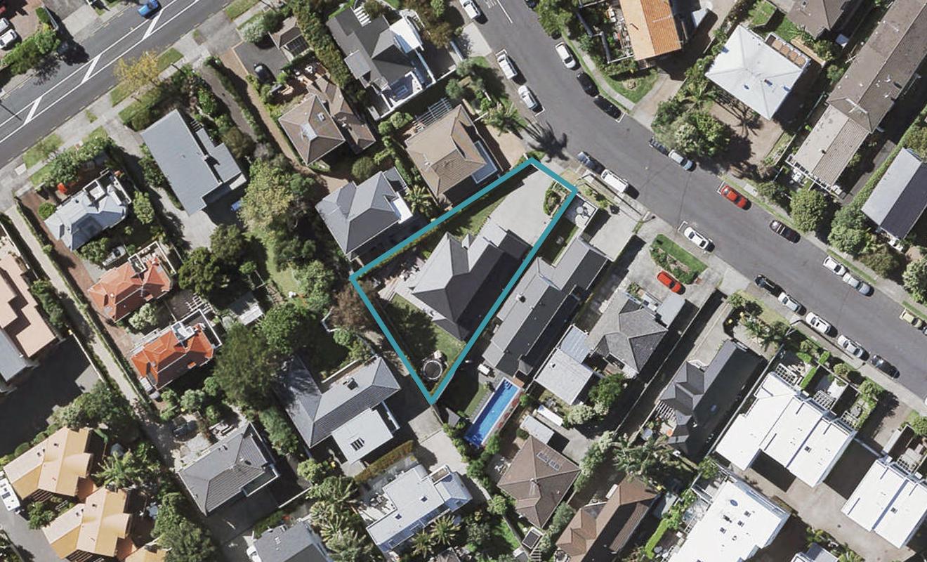 14 Campbell Road, Takapuna, Auckland - Carousel 1