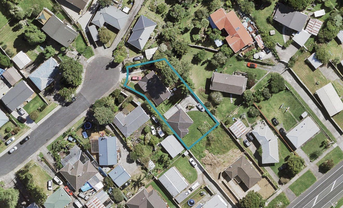 12 Lendic Avenue, Henderson, Auckland - Carousel 1