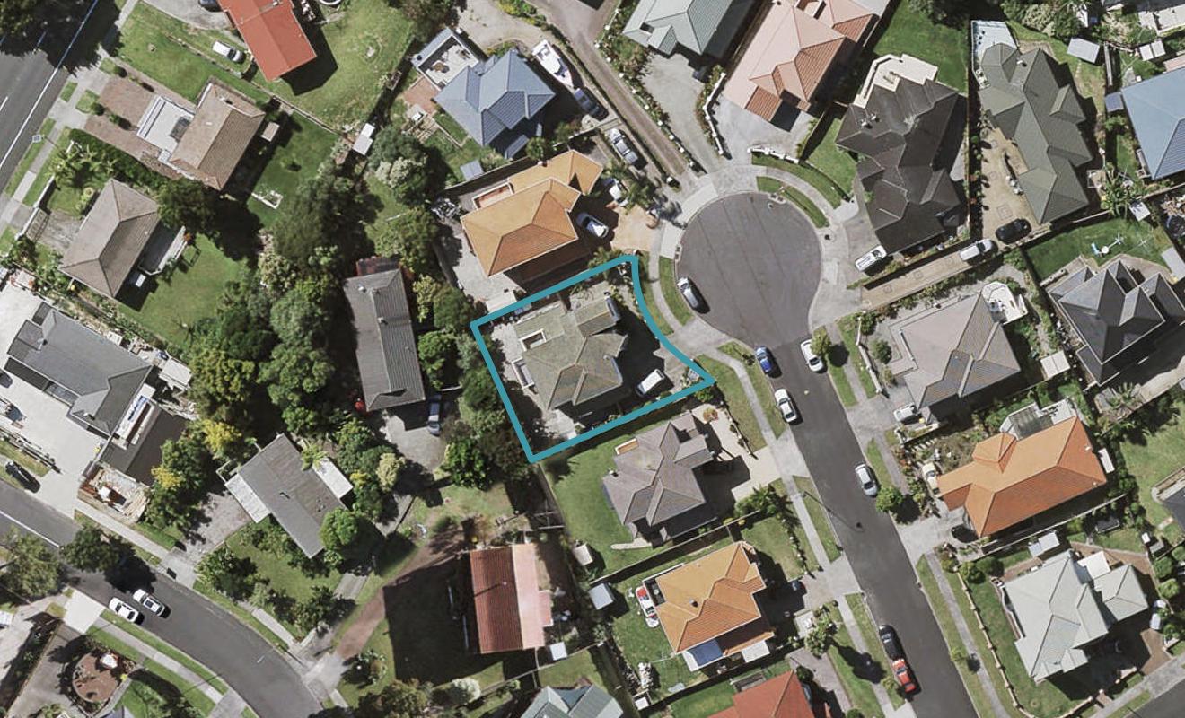 16 Pelargonium Terrace, Goodwood Heights, Auckland - Carousel 1