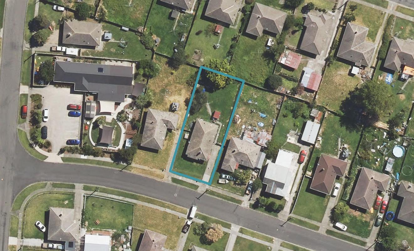 6 Belfast Crescent, Kaiti, Gisborne - Carousel 1