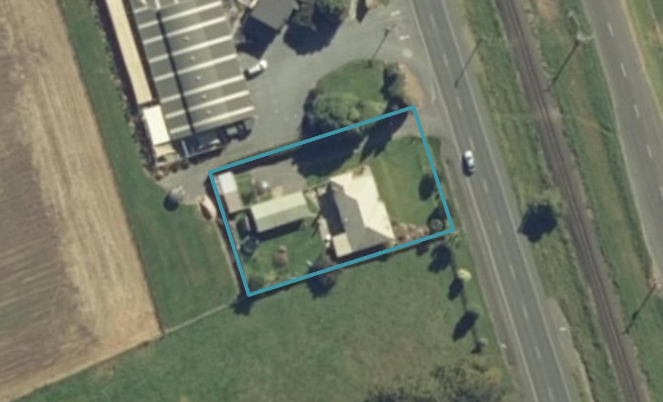 7166 State Highway 27, Waharoa - Carousel 1
