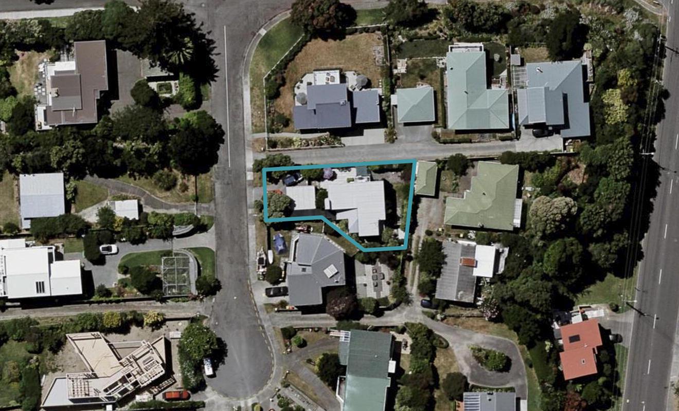 7 Newry Road, Raumati Beach, Paraparaumu - Carousel 1