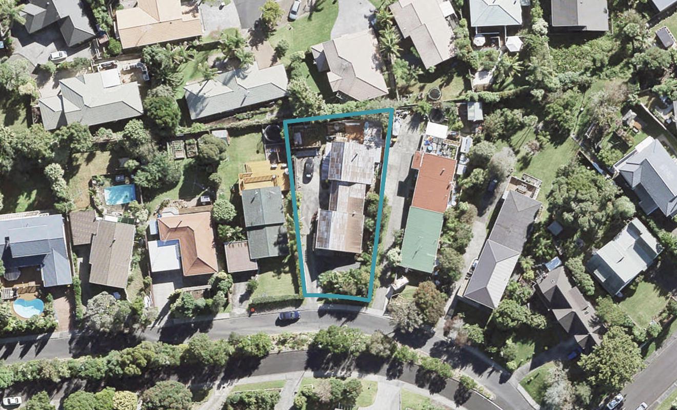 1/11 Lingham Crescent, Torbay, Auckland - Carousel 1