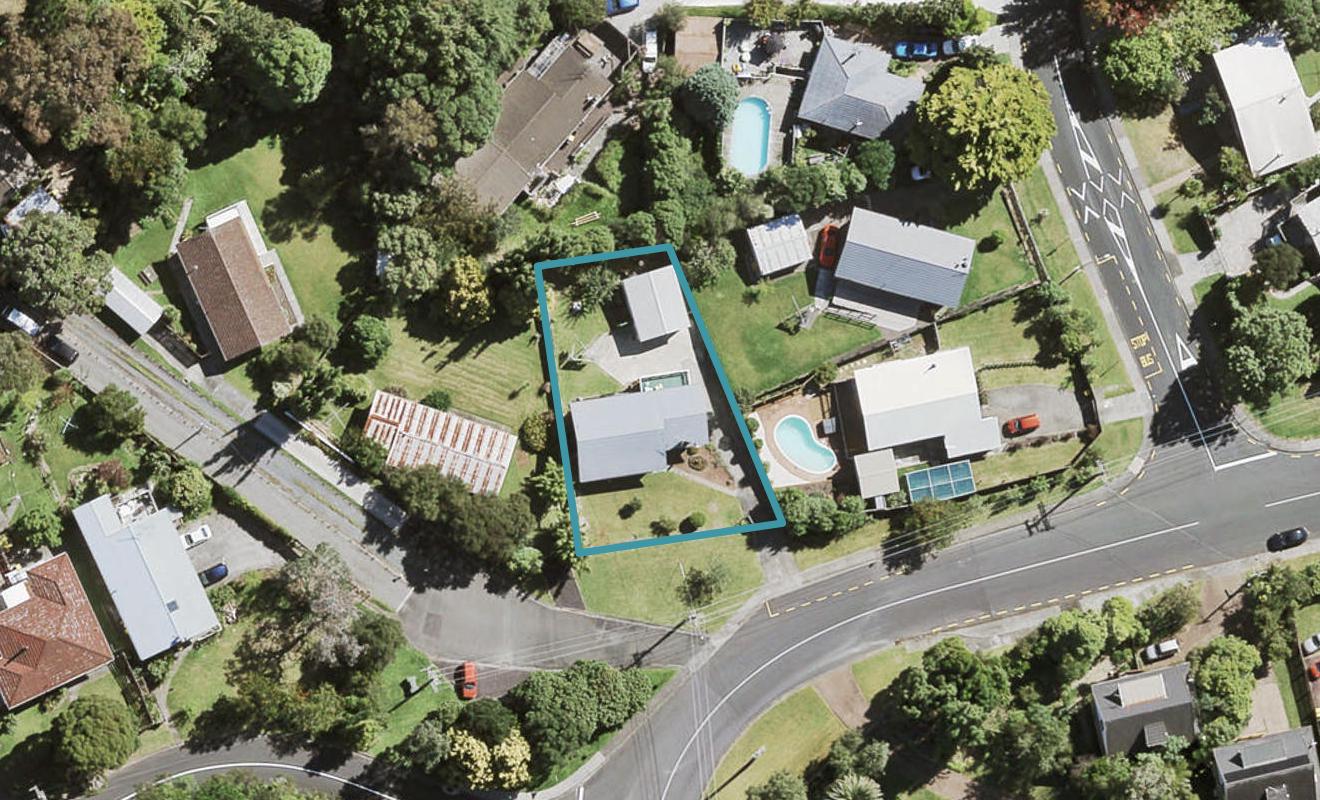 85 Avonleigh Road, Green Bay, Auckland - Carousel 1