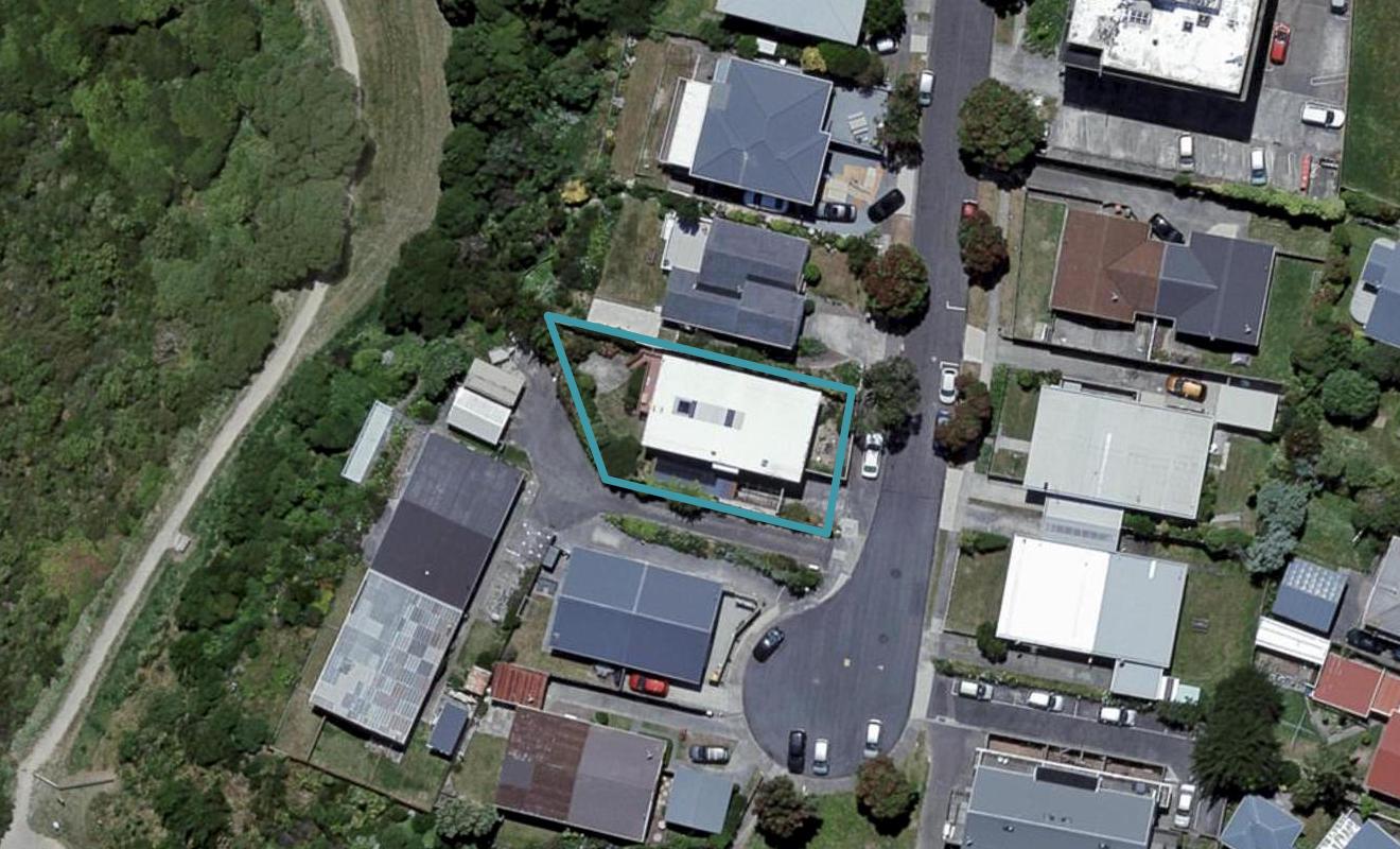 22 Duchess Place, Maupuia, Wellington - Carousel 1