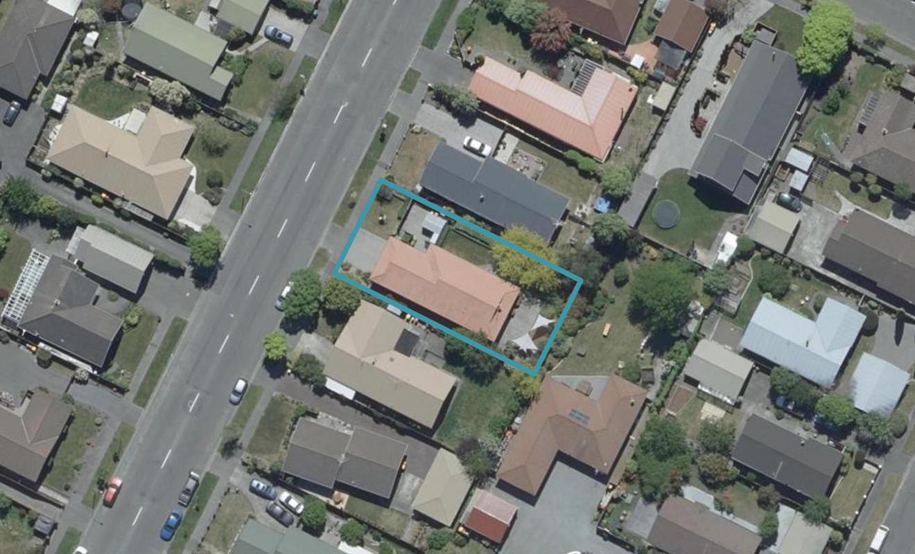 242 Queenspark Drive, Parklands, Christchurch - Carousel 1