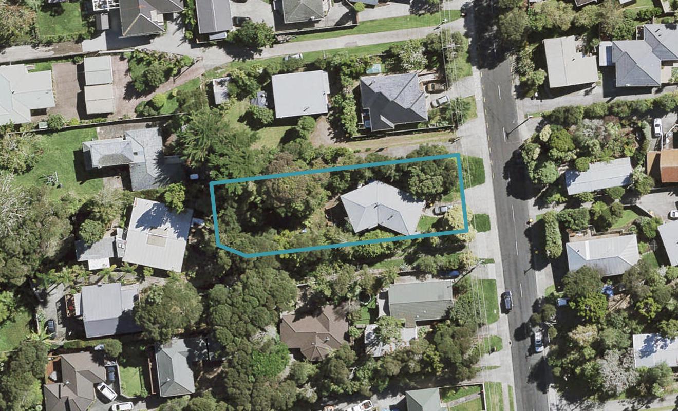 23 Konini Road, Titirangi, Auckland - Carousel 1