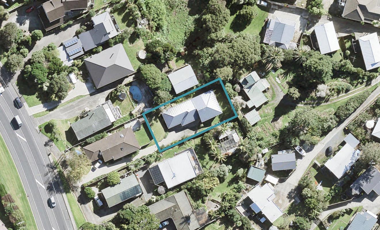 438A Whangaparaoa Road, Stanmore Bay, Whangaparaoa - Carousel 1