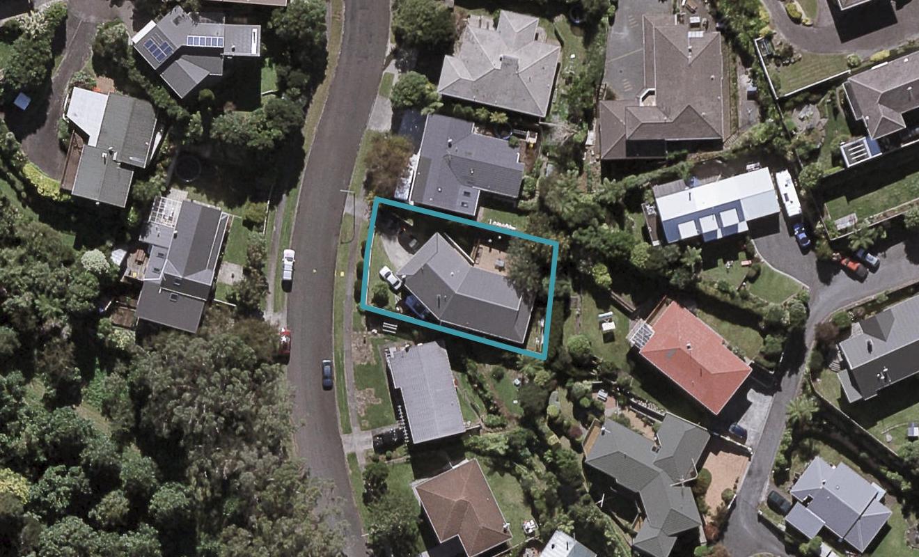 13 Rossiter Crescent, Lynmouth, New Plymouth - Carousel 1