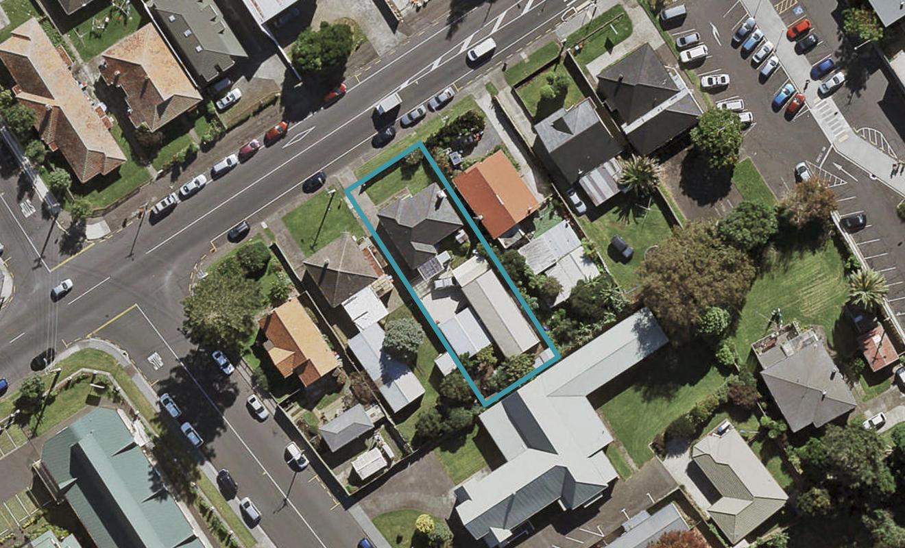46 Station Road, Otahuhu, Auckland - Carousel 1
