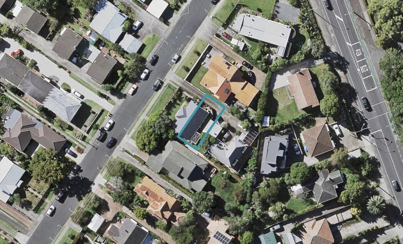 6A Eversleigh Road, Belmont, Auckland - Carousel 1