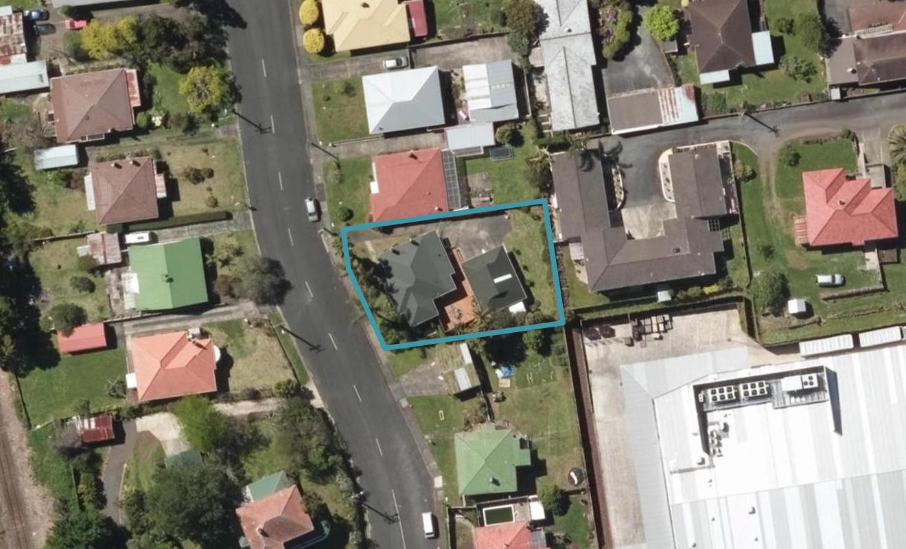 4 Wallace Street, Regent, Whangarei - Carousel 1
