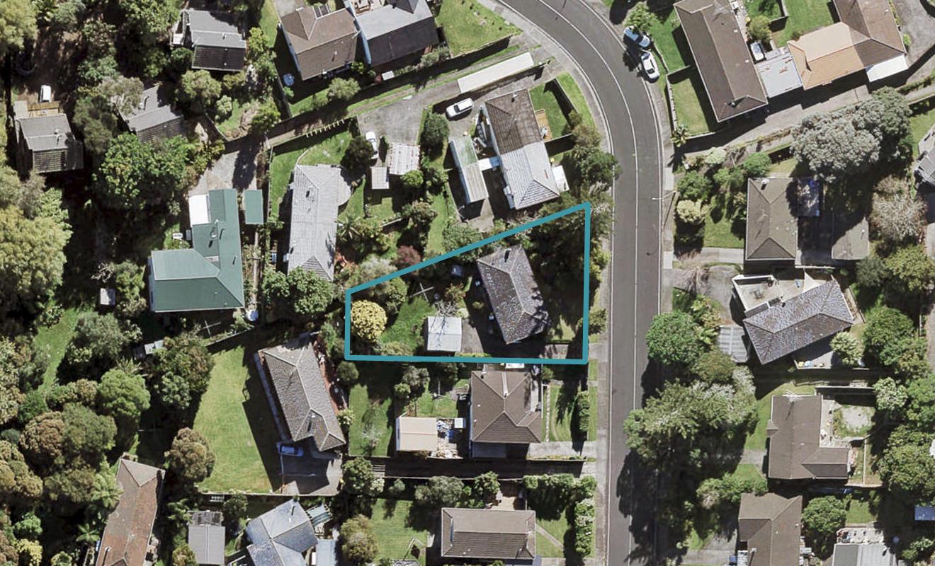 39 Hellyers Street, Birkdale, Auckland - Carousel 1