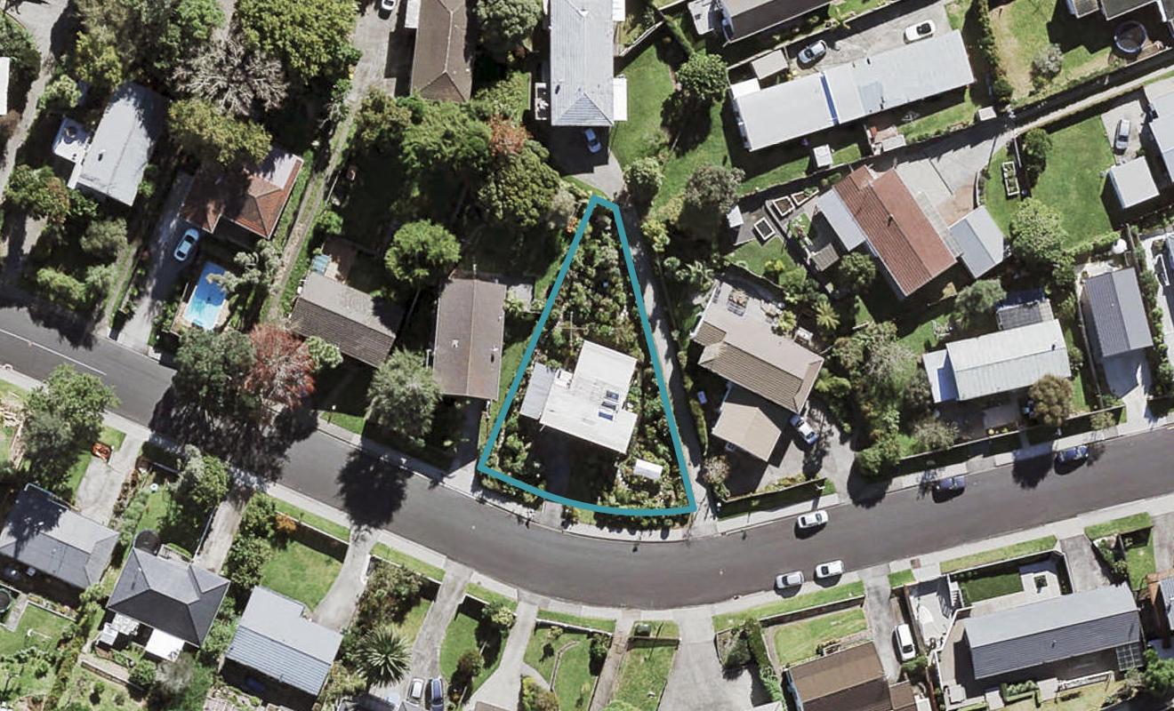 7 Stott Avenue, Birkdale, Auckland - Carousel 1
