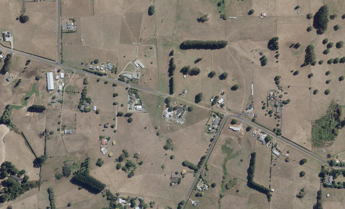 124 Willis Road, Ngahinapouri, Hamilton - Carousel 1